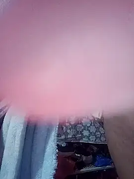 Snapshot of ValeriaSantos- chatting on 02-16-25, 11:26 ValeriaSantos- online show from 02-16-25, 11:26