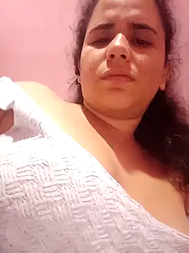 Snapshot of ValeriaSantos- chatting on 03-09-25, 04:00 ValeriaSantos- online show from 03-09-25, 04:00