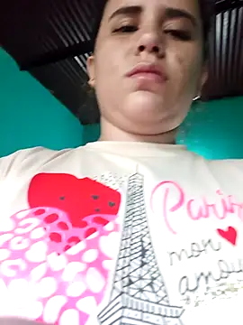 Snapshot of ValeriaSantos- chatting on 09-11-25, 01:33 ValeriaSantos- online show from 09-11-25, 01:33