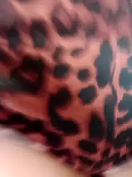 Snapshot of ValeriaSantos- chatting on 09-21-25, 12:07 ValeriaSantos- online show from 09-21-25, 12:07