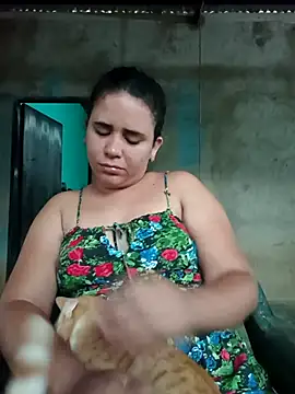 Snapshot of ValeriaSantos- chatting on 10-07-25, 11:40 ValeriaSantos- online show from 10-07-25, 11:40