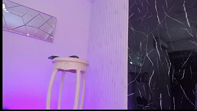 Sophia Cameron online show from 11-30-25, 10:36