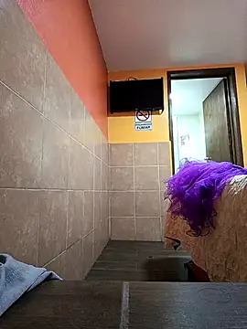 Snapshot of karlaalva chatting on 12-22-25, 11:13 karlaalva online show from 12-22-25, 11:13