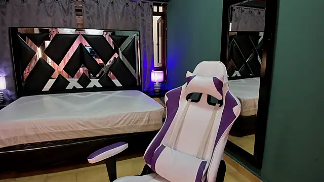 Linda4Petite online show from 03-02-25, 01:16