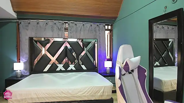 Linda4Petite online show from 03-10-25, 06:01