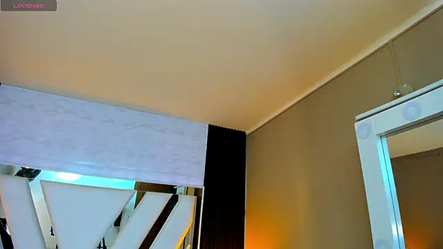 Linda4Petite online show from 09-29-25, 06:02