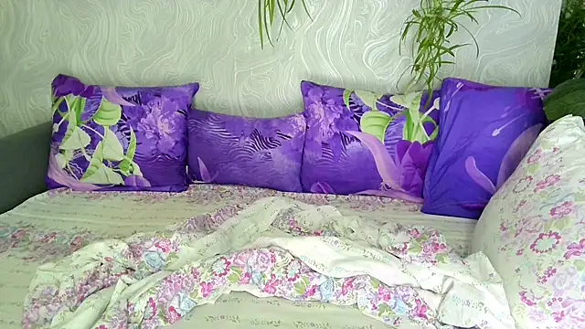 pink dawn online show from 09-27-25, 12:48