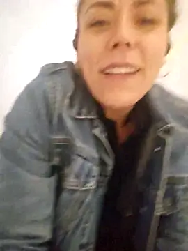 Ellie-L-Elizabeth online show from 05-10-26, 03:01