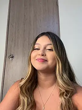 lunablossom  online show from 12-14-24, 01:06