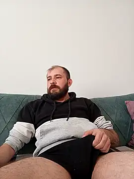 Snapshot of NiiiRvaNaa chatting on 11-15-25, 06:44 NiiiRvaNaa online show from 11-15-25, 06:44