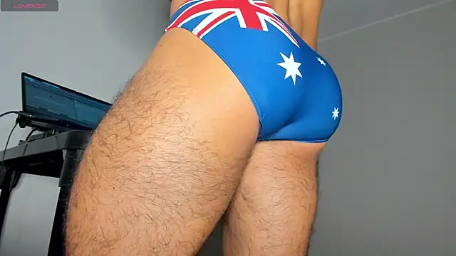 Snapshot of MikeMiller2 chatting on 10-24-25, 01:13 MikeMiller2 online show from 10-24-25, 01:13