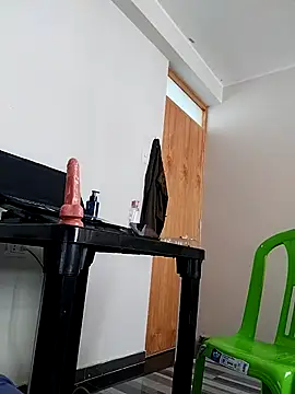 Snapshot of MikeMiller2 chatting on 10-25-25, 07:19 MikeMiller2 online show from 10-25-25, 07:19