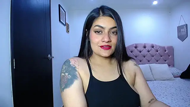 Snapshot of Roxane777 chatting on 07-09-26, 03:43 Roxane777 online show from 07-09-26, 03:43