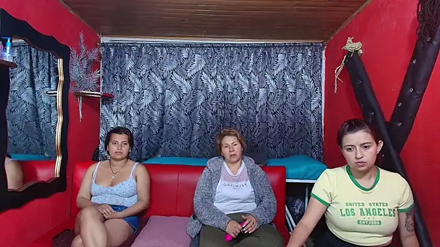 lesbiancuple online show from 01-29-25, 12:33