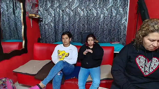 lesbiancuple online show from 02-02-25, 10:02