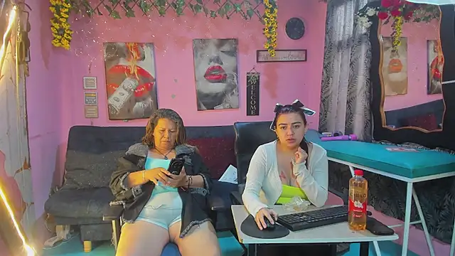 lesbiancuple online show from 06-15-26, 01:02