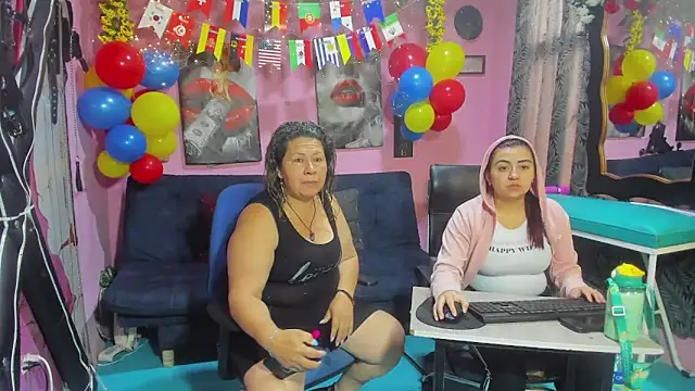 lesbiancuple online show from 06-19-26, 12:20