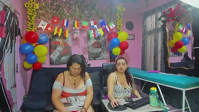 lesbiancuple online show from 06-22-26, 12:13