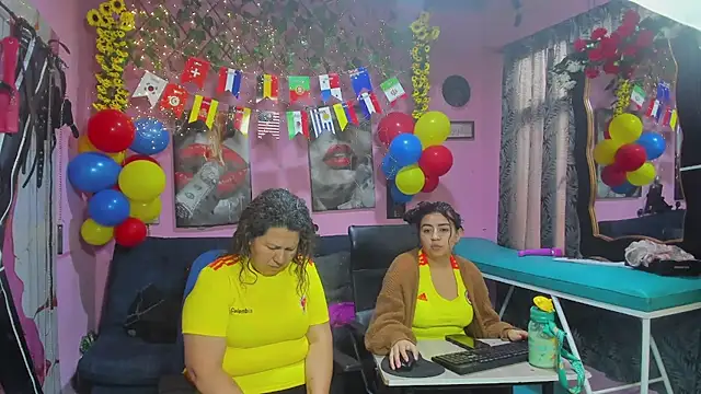 lesbiancuple online show from 06-23-26, 12:14