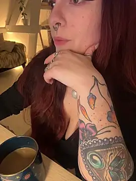 LunaMoongirl online show from 02-08-26, 07:28