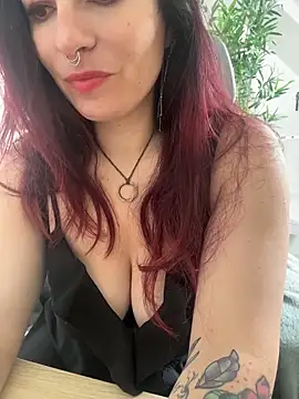 LunaMoongirl online show from 05-07-26, 09:47