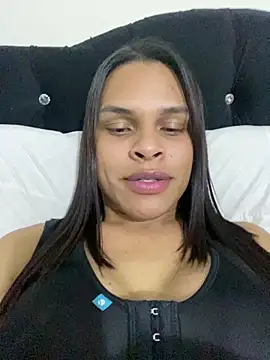 Snapshot of _diamondpamela chatting on 05-21-26, 04:30 diamondpamela online show from 05-21-26, 04:30