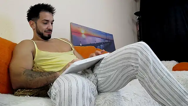 MichaelWills online show from 11-06-25, 05:30