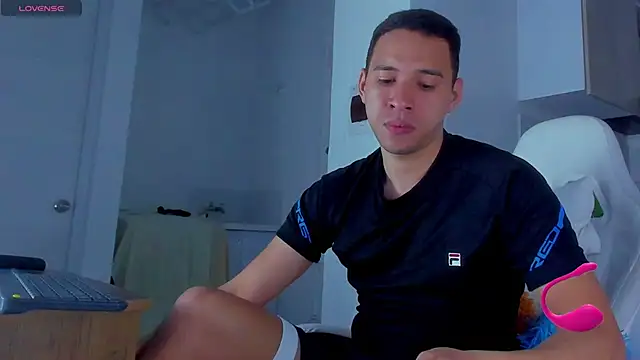 Snapshot of petter_coleman_ chatting on 02-26-25, 11:26 petter coleman online show from 02-26-25, 11:26