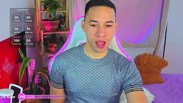 Snapshot of petter_coleman_ chatting on 10-06-25, 03:20 petter coleman online show from 10-06-25, 03:20