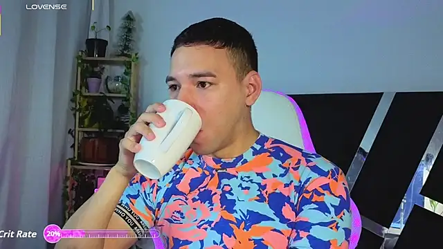 Snapshot of petter_coleman_ chatting on 11-05-25, 02:28 petter coleman online show from 11-05-25, 02:28