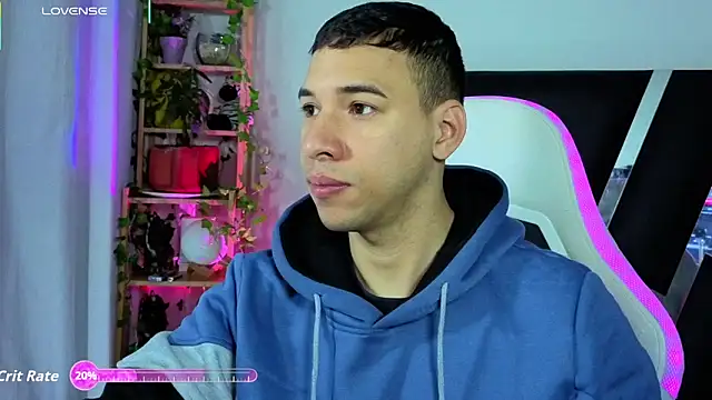 Snapshot of petter_coleman_ chatting on 11-06-25, 04:30 petter coleman online show from 11-06-25, 04:30