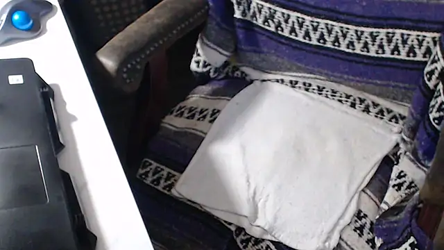 QueenDenizeAndTheCaptain online show from 10-13-25, 03:06