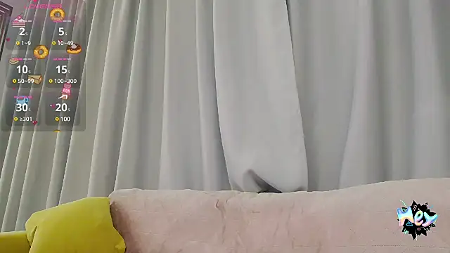 crystalmoon    online show from 02-19-25, 10:42