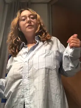 NaughtyRapunzel7 online show from 09-26-25, 09:41