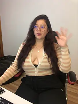 kayortiiz online show from 05-02-26, 11:21
