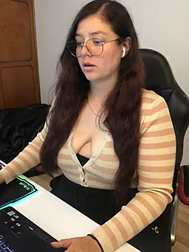 kayortiiz online show from 05-26-26, 12:50