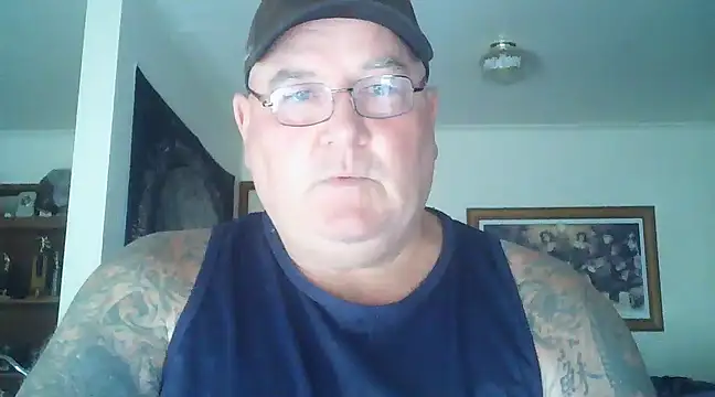 Snapshot of HOTANAL chatting on 12-30-24, 03:58 HOTANAL online show from 12-30-24, 03:58