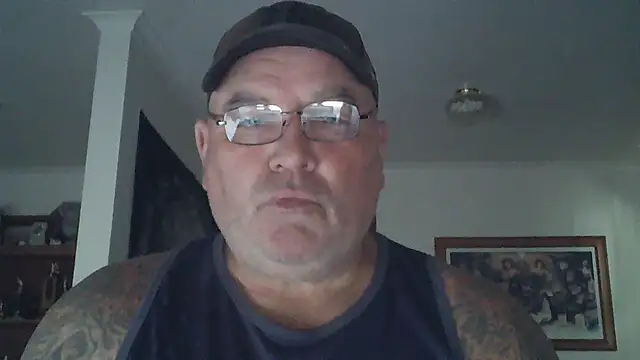 Snapshot of HOTANAL chatting on 02-15-25, 12:48 HOTANAL online show from 02-15-25, 12:48