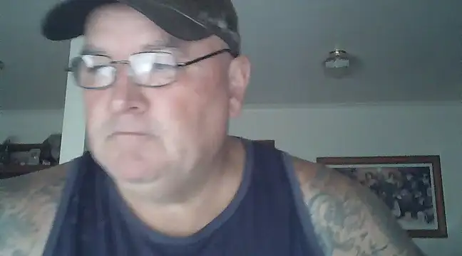 Snapshot of HOTANAL chatting on 02-19-25, 12:57 HOTANAL online show from 02-19-25, 12:57