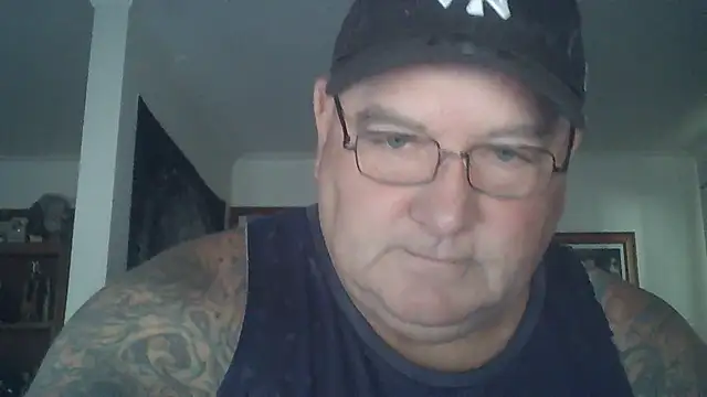 Snapshot of HOTANAL chatting on 03-23-25, 12:58 HOTANAL online show from 03-23-25, 12:58