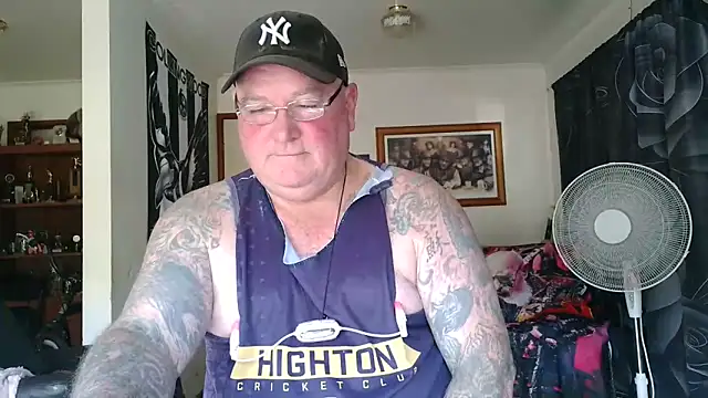 HOTANAL online show from 05-04-26, 03:24