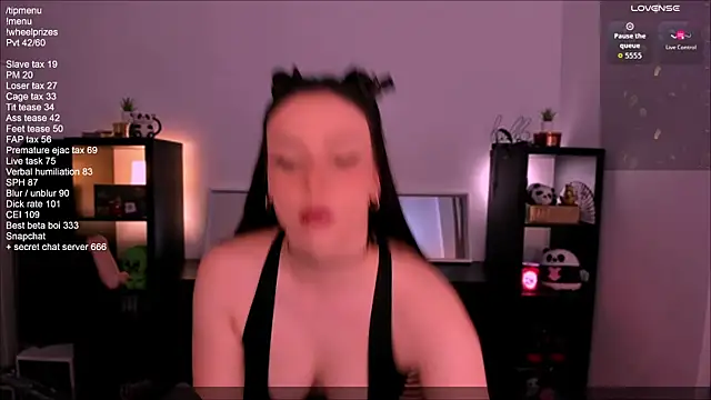 SofiRusselle online show from 09-22-25, 05:48