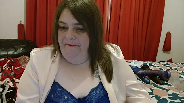 HouseWifeWhore Milf online show from 10-16-25, 12:39