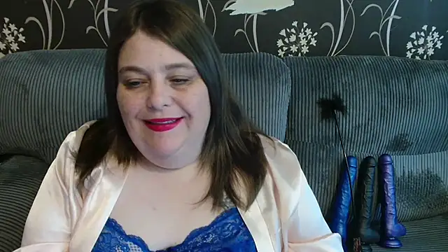 HouseWifeWhore Milf online show from 10-22-25, 03:01