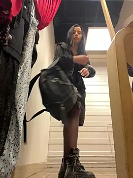 CrazzyChicks online show from 09-28-25, 07:36