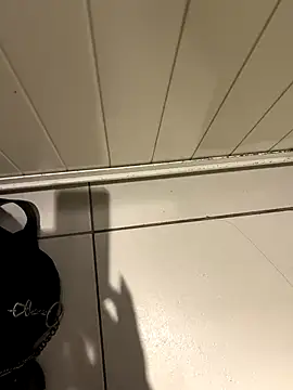 CrazzyChicks online show from 11-29-25, 06:05