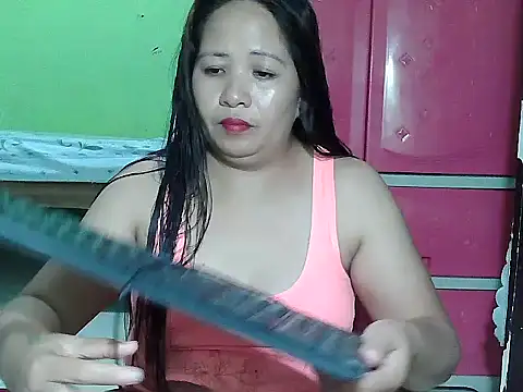Snapshot of sweetlady_pinay chatting on 09-09-25, 01:38 sweetlady pinay online show from 09-09-25, 01:38