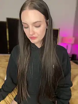 KarissaChantelle online show from 12-23-24, 06:00