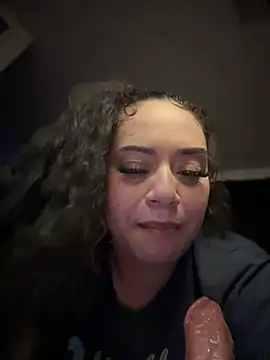 Snapshot of CarmelaAnthony chatting on 02-21-25, 01:11 CarmelaAnthony online show from 02-21-25, 01:11
