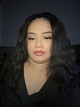 Snapshot of CarmelaAnthony chatting on 03-08-25, 10:32 CarmelaAnthony online show from 03-08-25, 10:32